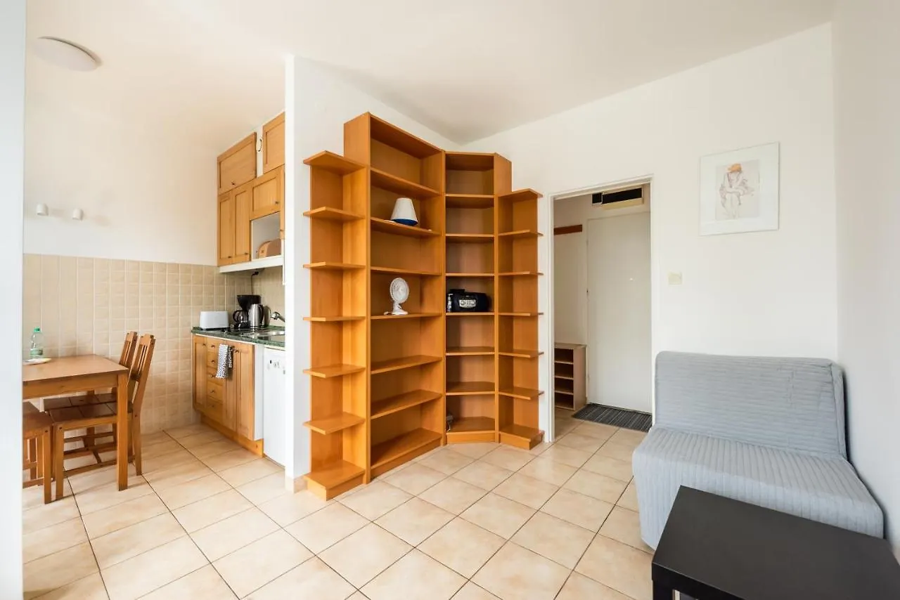 Apartamento Rondo Szendzielarza Standard Studio Varsóvia