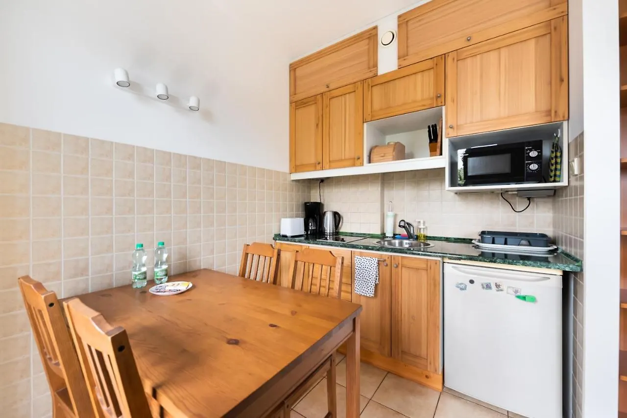 Rondo Szendzielarza Standard Studio Varsóvia Apartamento